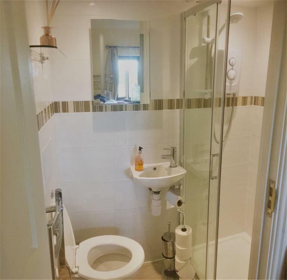 Ty Mynydd Bed & Breakfast Cardiff