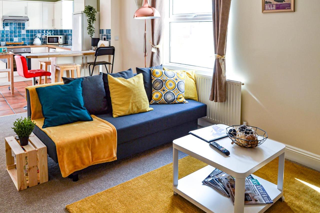 The Ella Fitzgerald - Modern 2 Bedroom Apartment, Super Close To Centre Cardiff