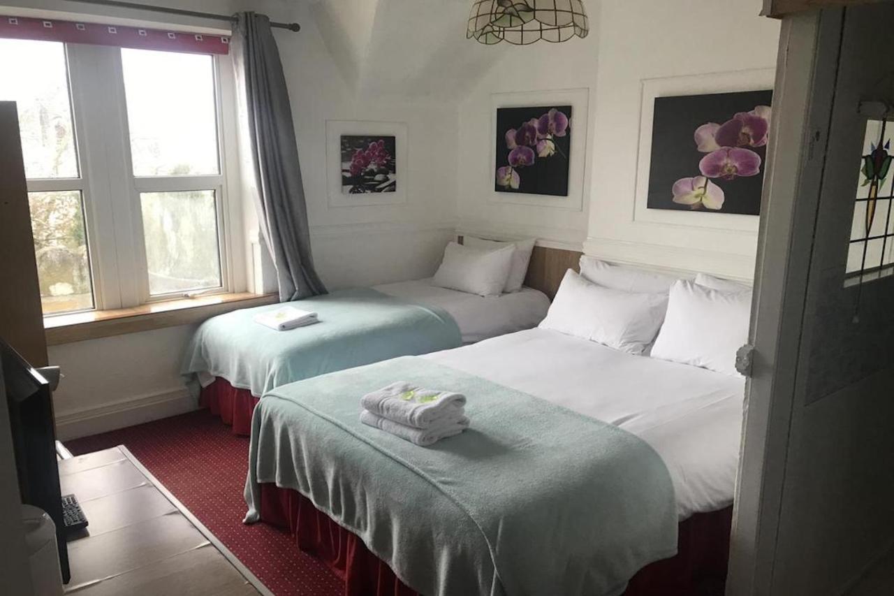 Oyo Maggie Jones Hotel Cardiff