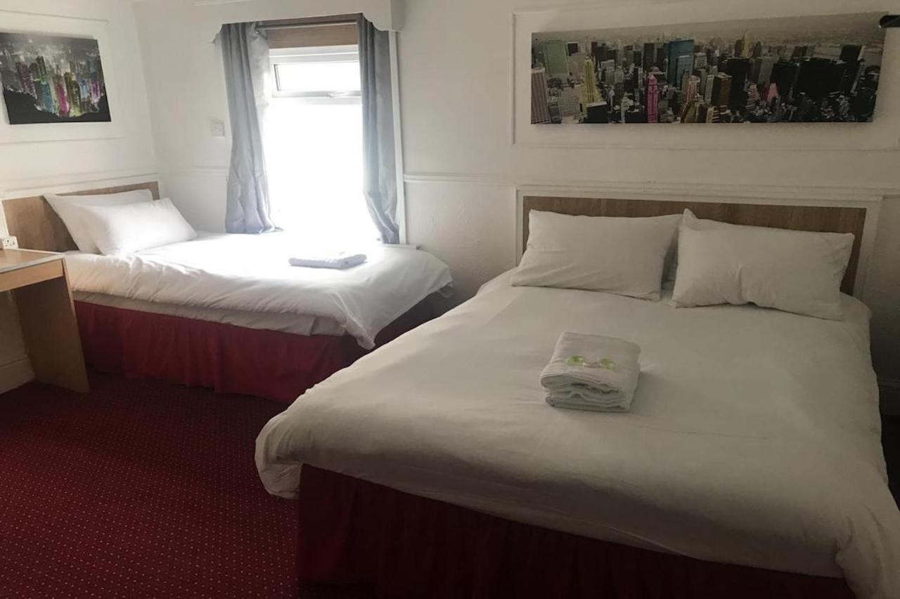 Oyo Maggie Jones Hotel 2*